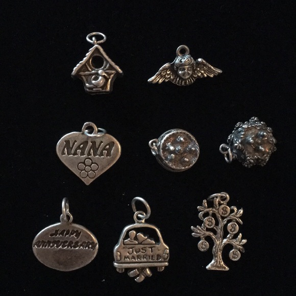 Jewelry - - 8 Vintage solid Sterling silver 925 charms bundle lot